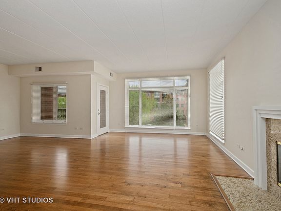 3rd image of 875 E 22nd St APT 320