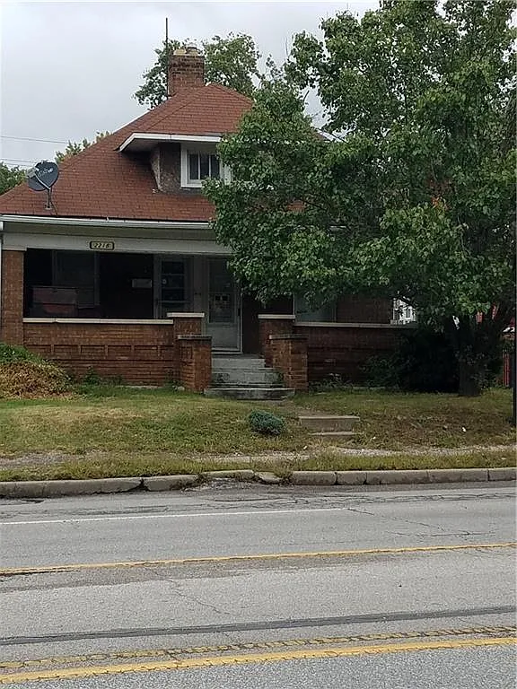 2216 W Washington St photo 1