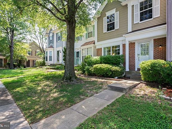 2nd image of 16856 Miranda Ln