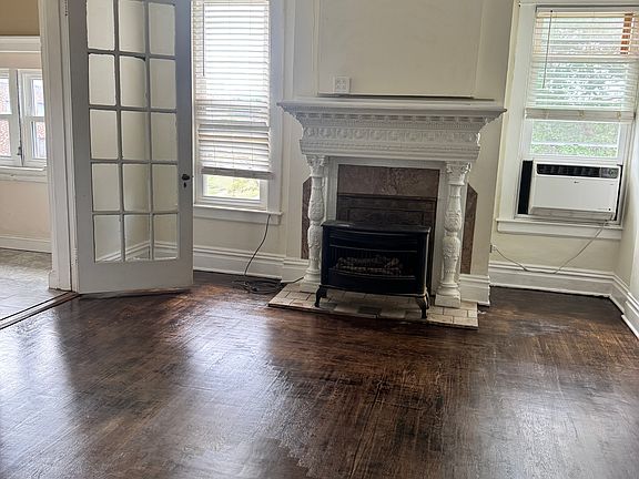 5th image of 830-832 9th St #5