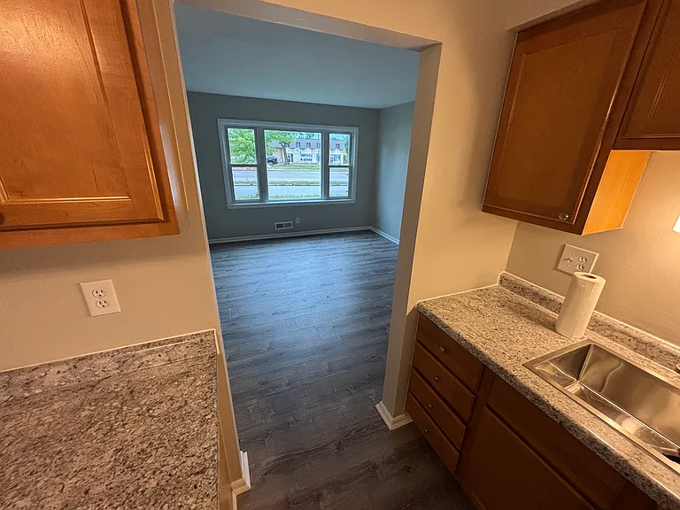 6906 W Oklahoma Ave — Photo 3