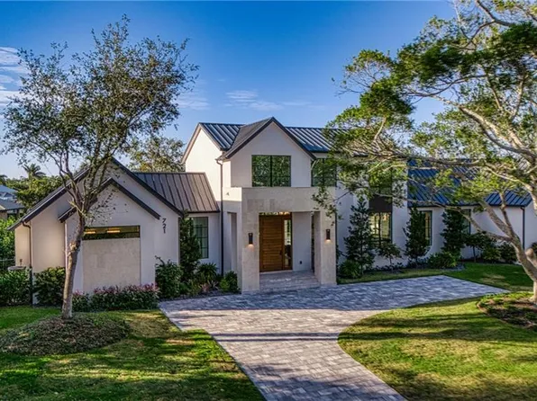 721 Spring Line DR, NAPLES, FL 34102