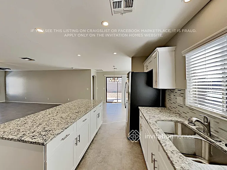 12729 W Dreyfus Dr — Photo 9
