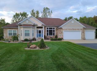7868 Saint James Ave, Kalamazoo, MI 49009
