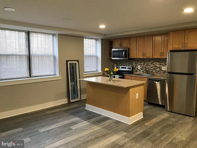 212 Oakwood St SE #B2 — Photo 4