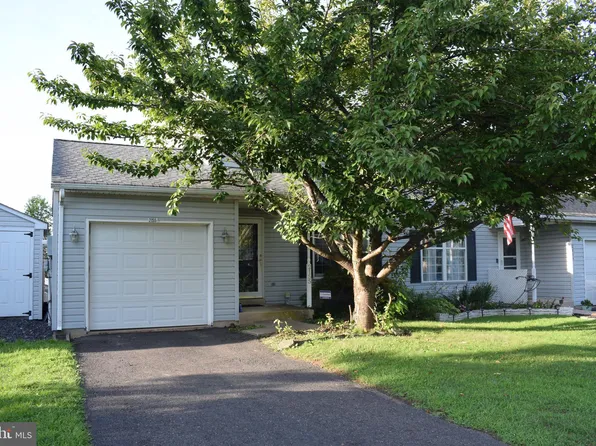 2155 Mill Valley Ln, Quakertown, PA 18951