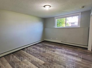 3963 4th Ave #B, Prince George, BC V2M 1J3
