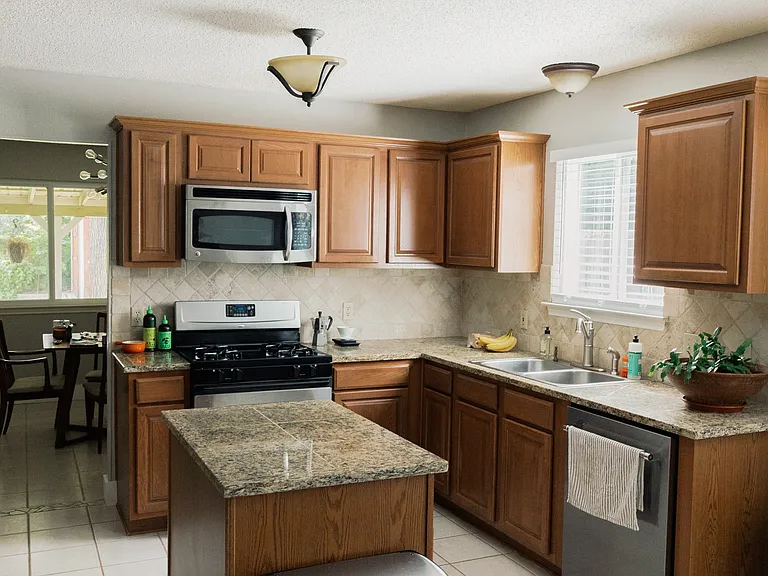 2413 Wood Chase Trl — Photo 10