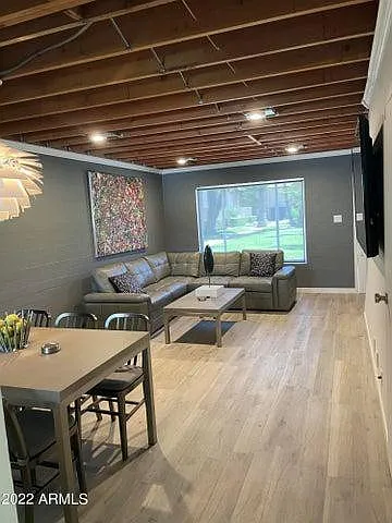 2 bed, 1.5 bath, 1039 sqft, $2,050 — Photo 2