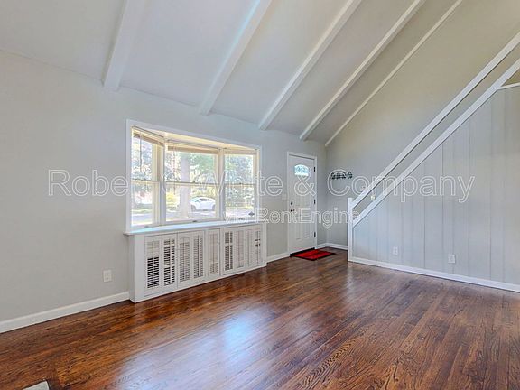 5th image of 677 Garfield Ave