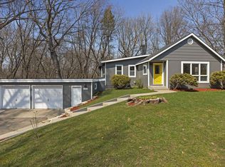 13314 Inverness Rd, Minnetonka, MN 55305