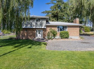 1040 Selah Loop Rd, Selah, WA 98942