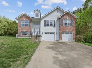 1422 Wayne Dr, Arnold, MO 63010