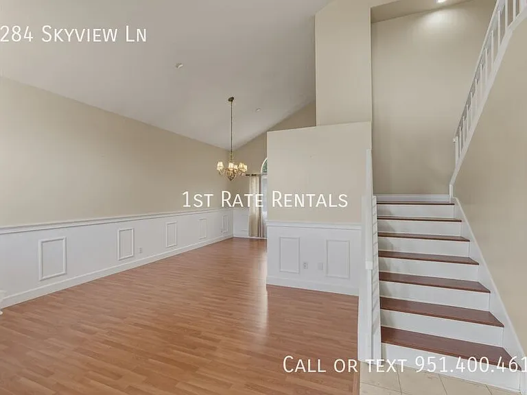 3284 Skyview Ln — Photo 2