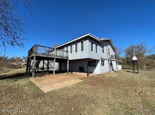 1901 S Lake Ferguson Rd, Greenville, MS 38703