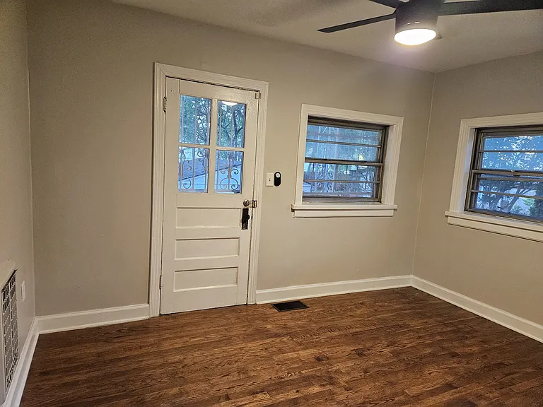 1408 King Hollands Ave — Photo 9