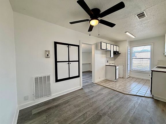 5th image of 1509 SE 18th St
