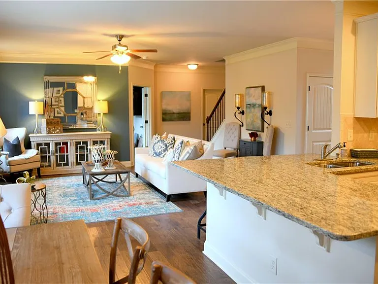 5730 Lanier Valley Pkwy — Photo 10