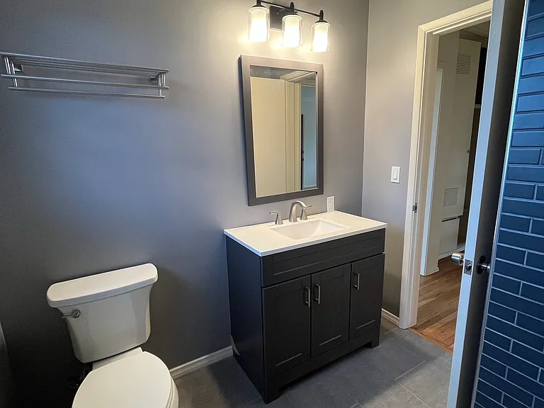 854-864 E Mendocino St #854 — Photo 11