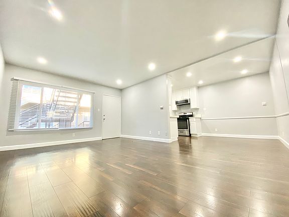5th image of 1256 Tamarind Ave #3A