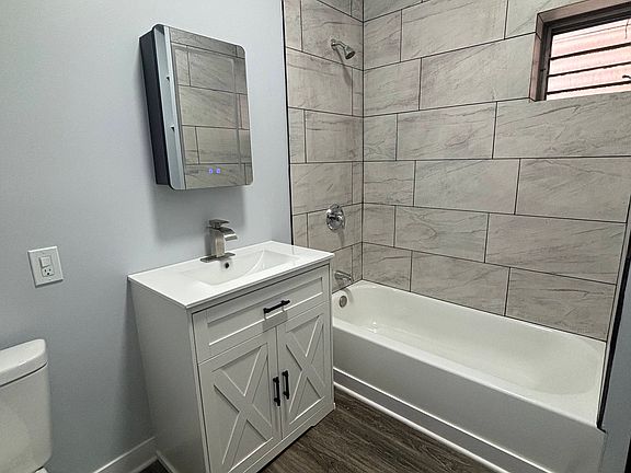 Modern, spacious bathroom