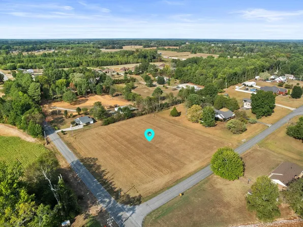 45 County Road 442, Killen, AL 35645