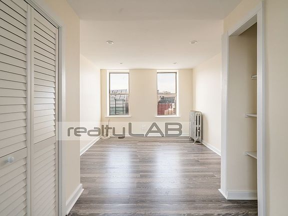 2nd image of 179 Tompkins Ave #4L