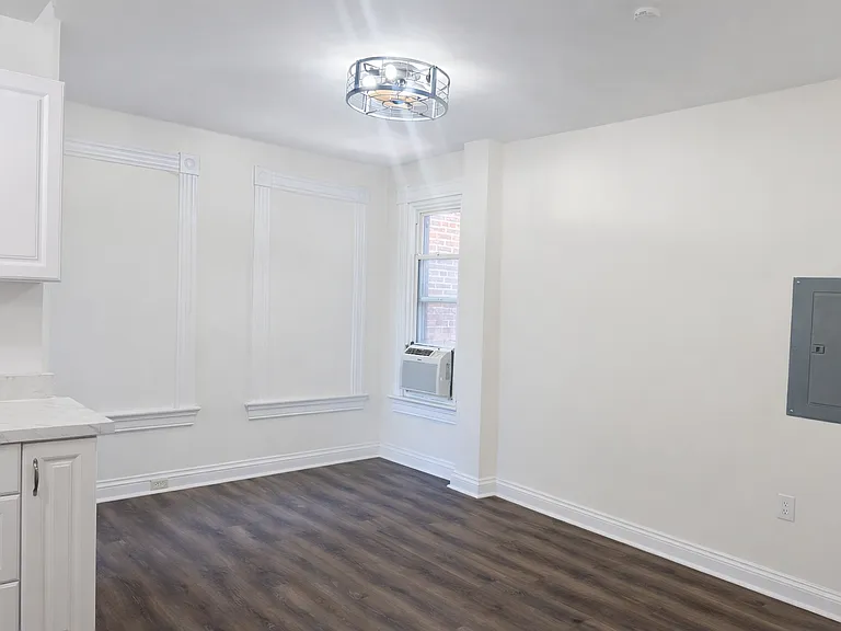 210 Laurens St #3 — Photo 10