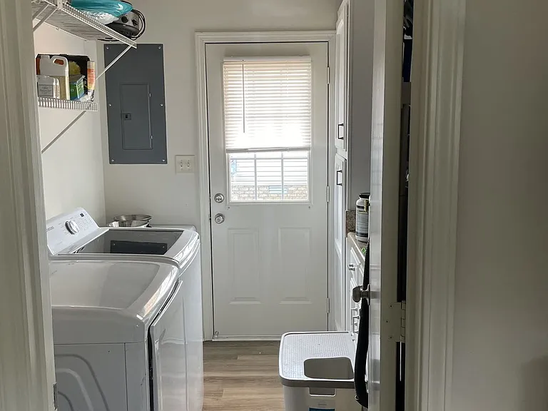 611 Woodhaven Dr — Photo 16