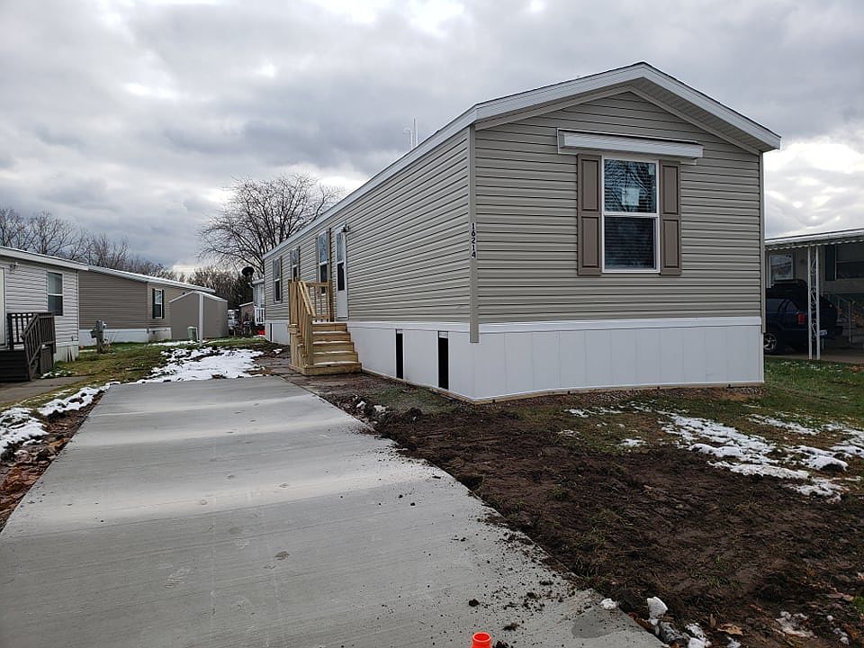 1st image of 38000 Le Chateau Blvd #458