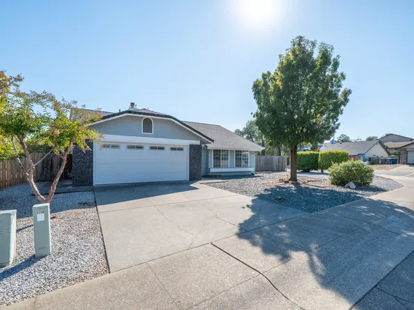 1805 Yahi Ln, Redding, CA 96002