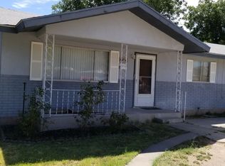 806 Valverde St, Carlsbad, NM 88220