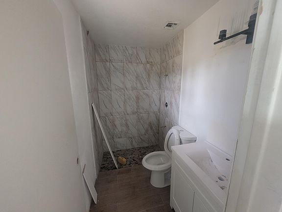 3rd image of 3014 W Camino Bueno