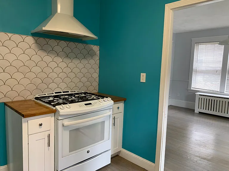 34 Blodgett Ave — Photo 14