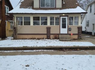 1227 Whiting St SW, Wyoming, MI 49509