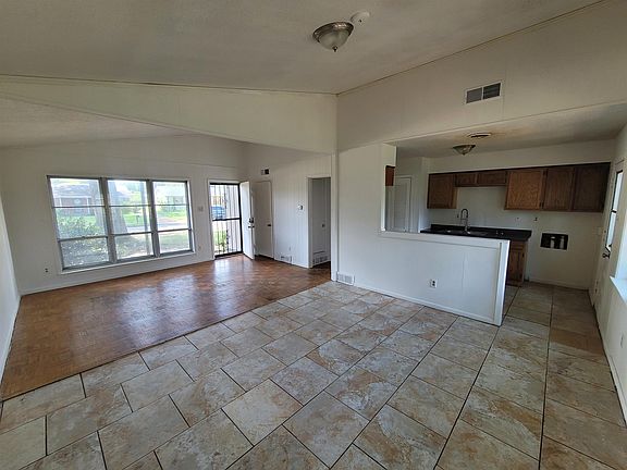 5th image of 2988 Danville Rd
