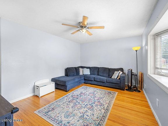 3rd image of 9703 Scarborough Ave