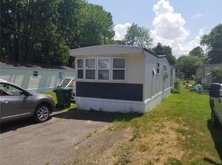 53 Tidd Ave, Farmington, NY 14425