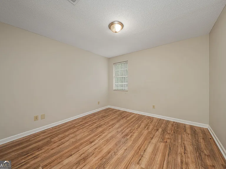 536 Loblolly Ln — Photo 16