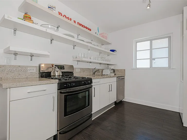 1005 9th St #2 — Photo 19