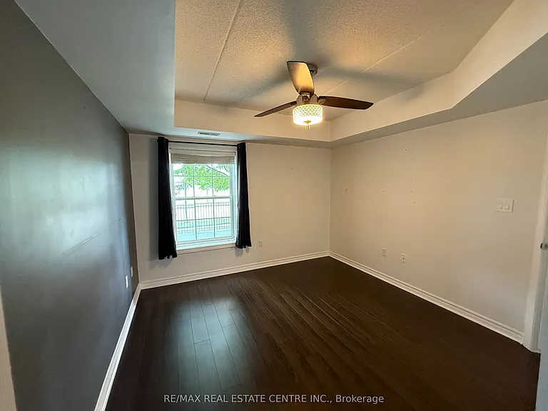 1370 Main St E #103 — Photo 10