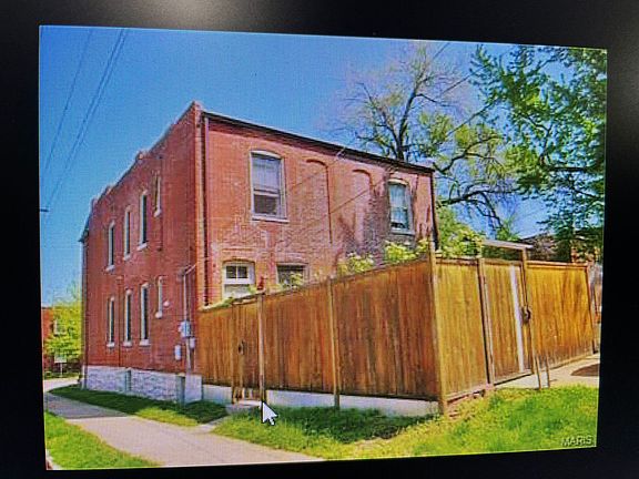3rd image of 2656 Allen Ave
