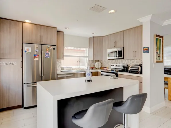 1237 NW 125th Ter, Sunrise, FL 33323