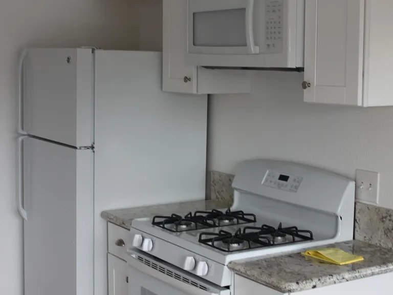 219 Chesterfield Dr #3 — Photo 3