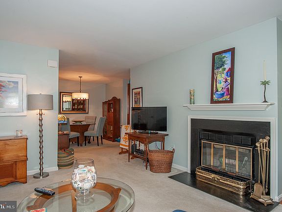 3rd image of 6911A Sandra Marie Cir
