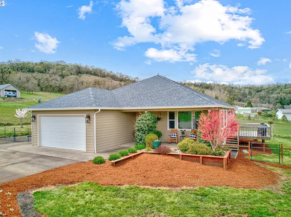 145 Nugget St, Roseburg, OR 97470