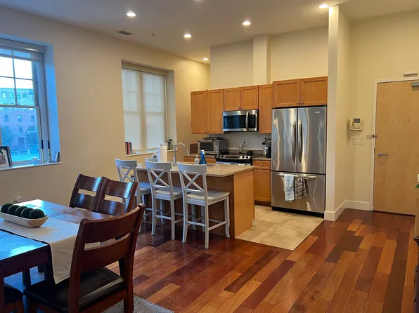 518-520 Harrison Ave #303, Boston, MA 02118