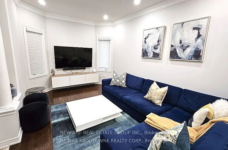 42 Ozner Cres — Photo 10