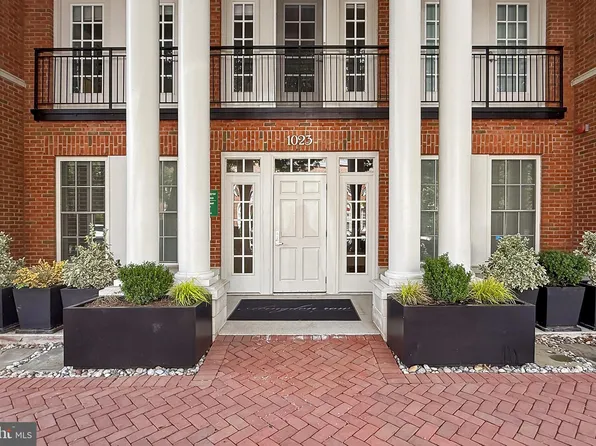 1023 N Royal St Unit 215, Alexandria, VA 22314