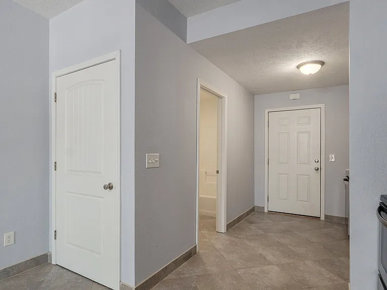 22140 Main St #8 — Photo 7